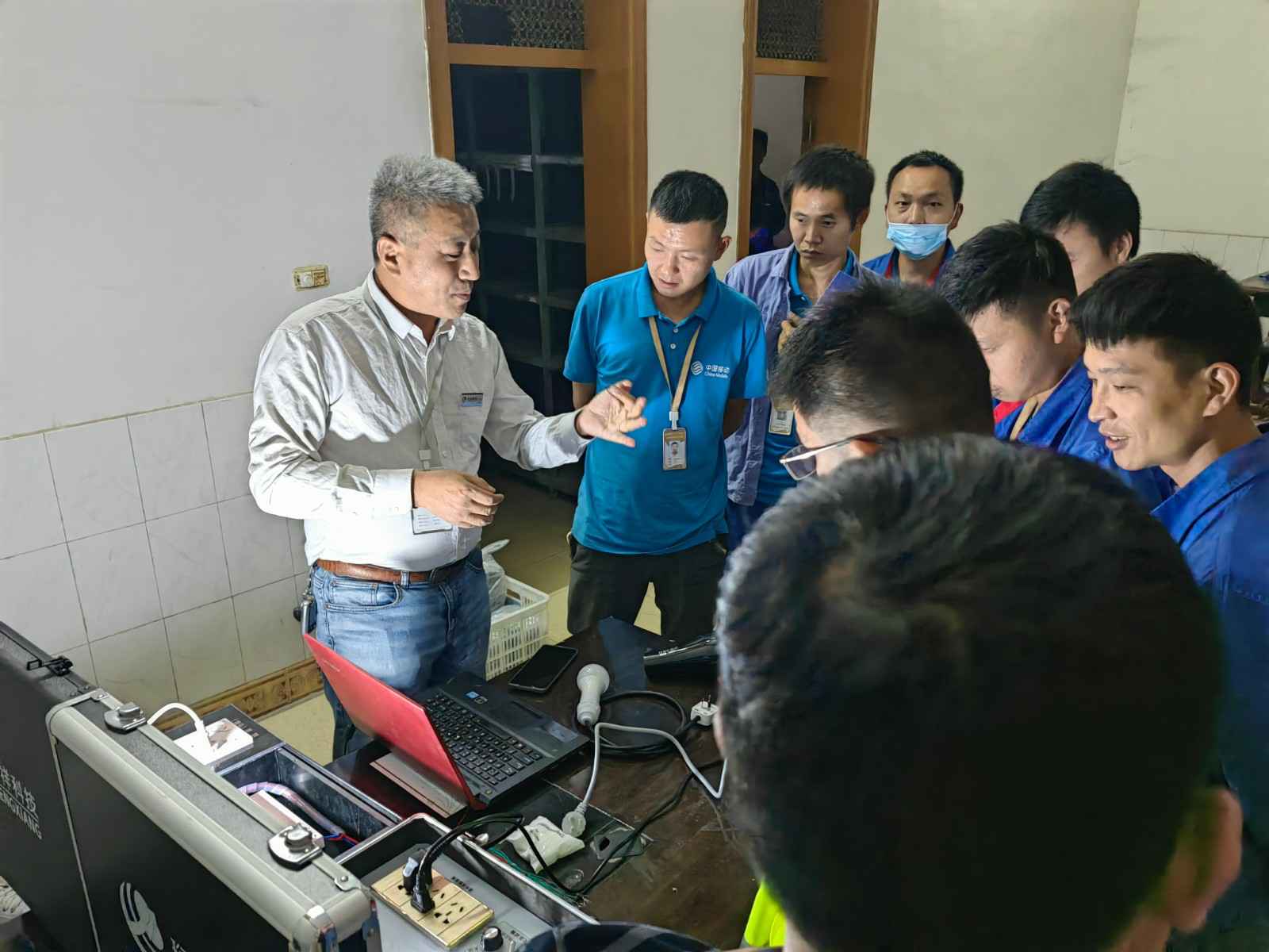 泉州陆波在线阅读平台有限公司为中移铁通有限公司安全用电培训